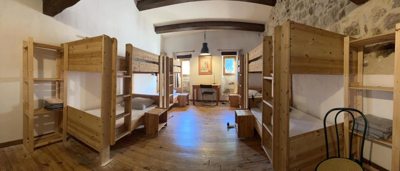 Gite De La Tour Saint-Guilhem-le-Desert Exterior photo